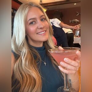 Meet your Posher, Nikki